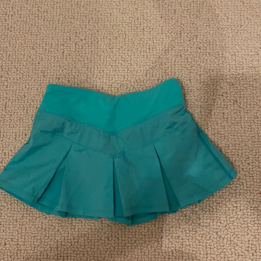 Kids ivivva tennis skirt